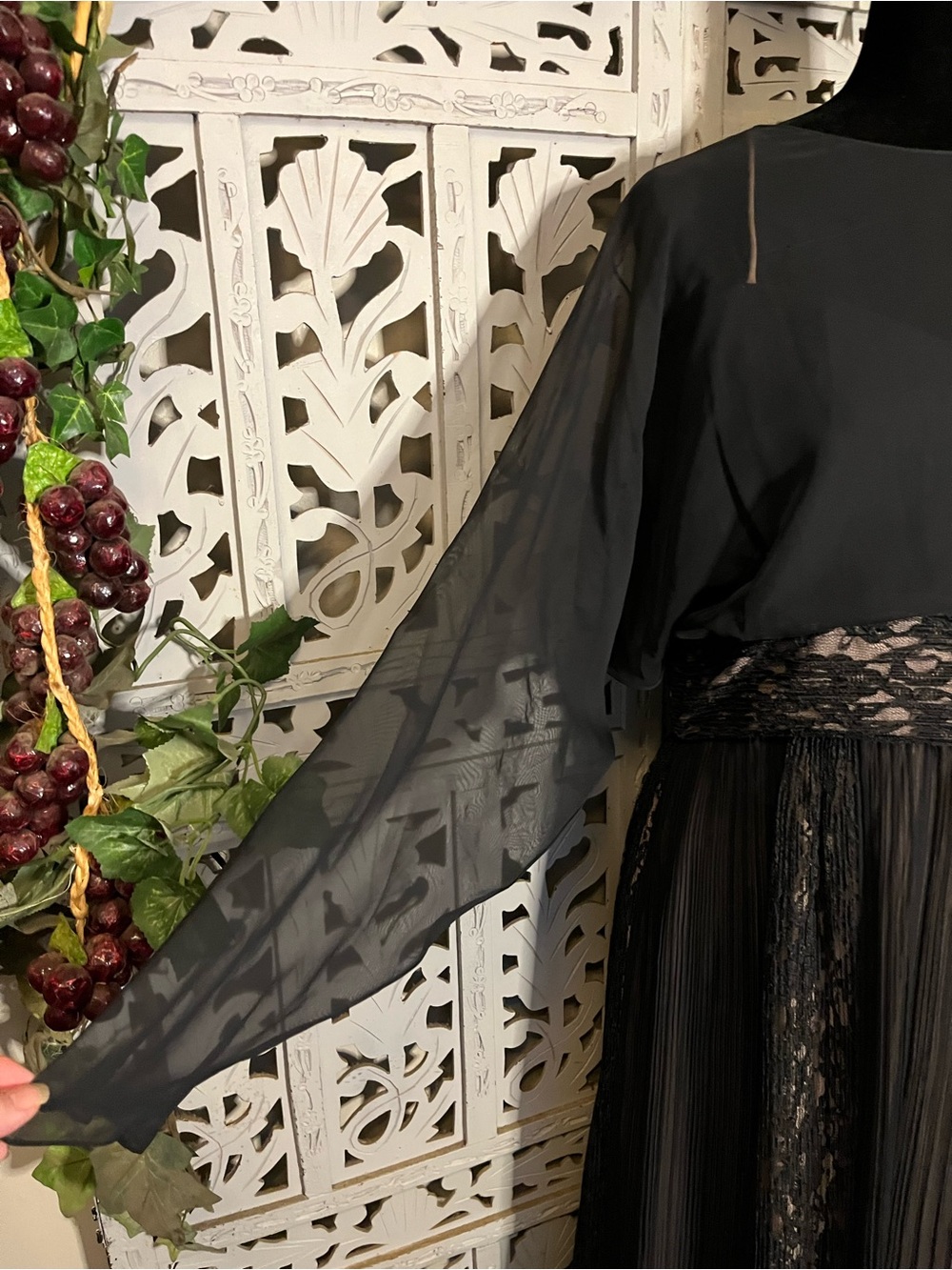 JACK BRYAN VINTAGE 60’s/70’s ELEGANT BLACK CHIFFON & LACE MAXI FORMAL DRESS - Picture 4 of 14